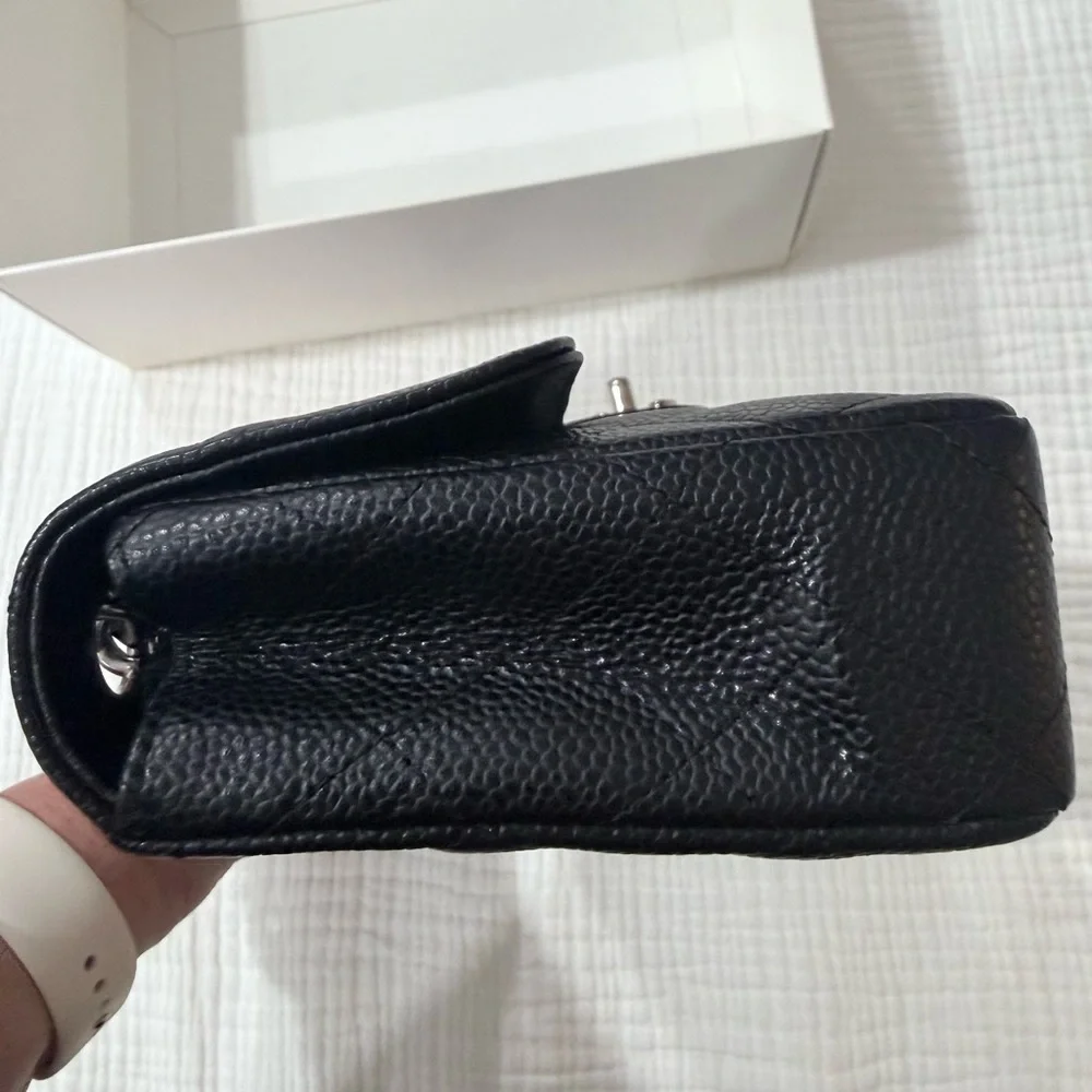 CHANEL Black Quilted Caviar Leather Shoulder Bag with Silver Chain - Picture 6 of 10